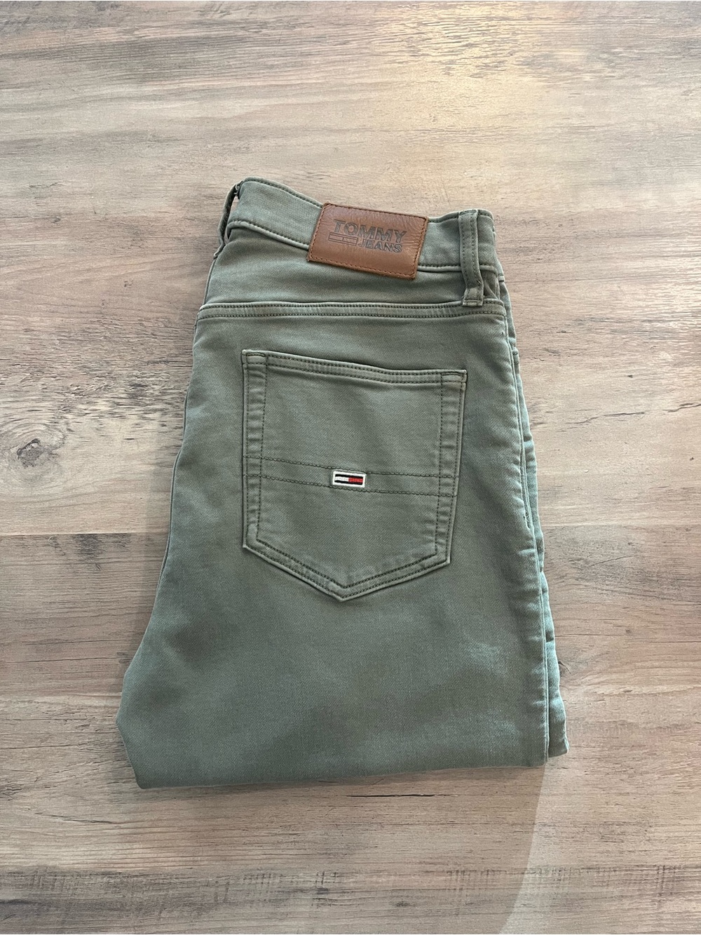 Tommy Hilfiger Men's Olive Green Slim Straight Jeans